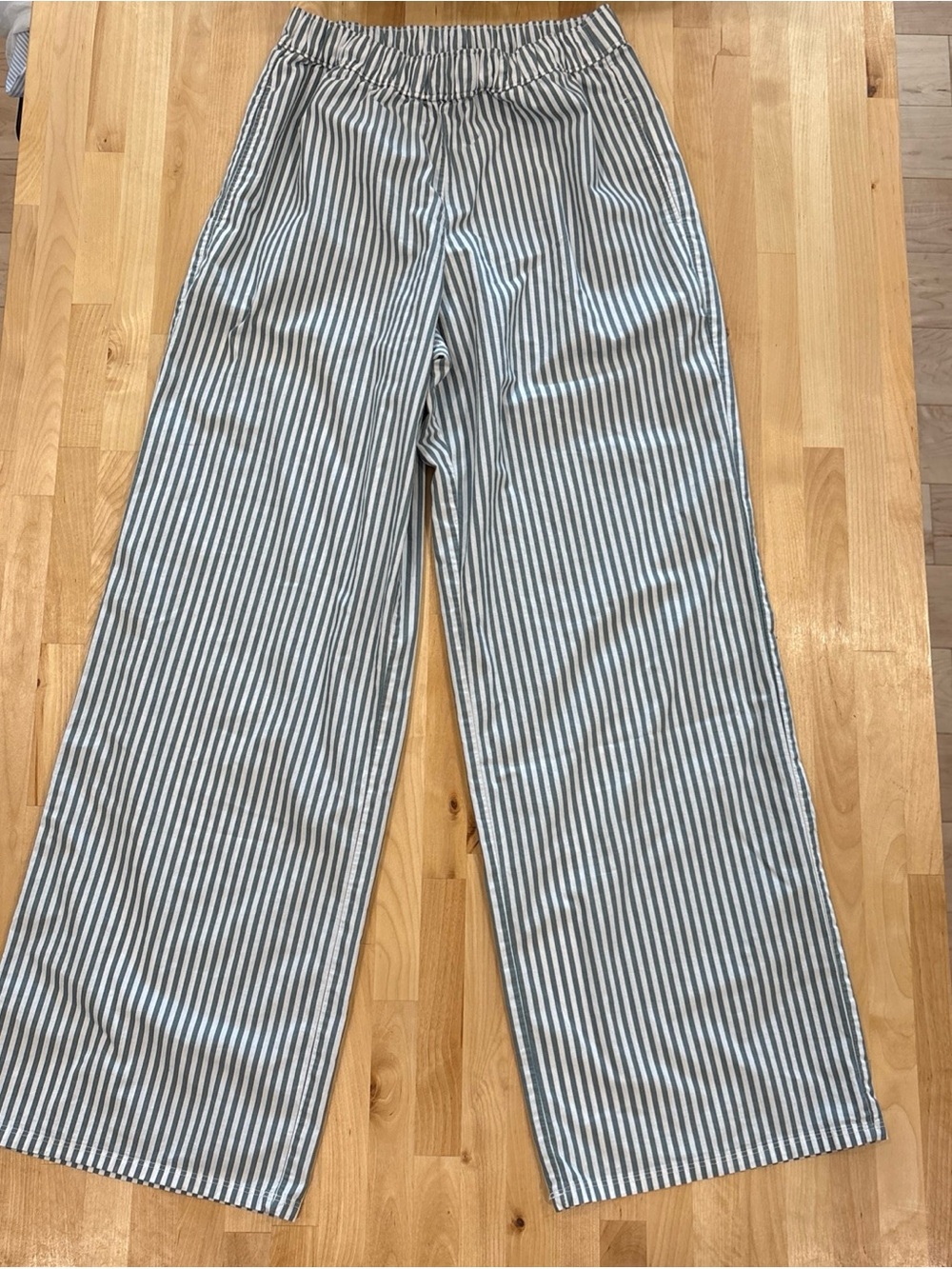 Hollister Sleep Lounge Pants Women’s XS Green White Stripe Wide Leg